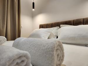 Cama ou camas em um quarto em Sea Front Villa