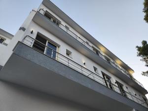 O edifício em que a casa de hóspedes se localiza