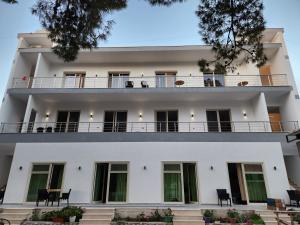Uma varanda ou terraço em Sea Front Villa