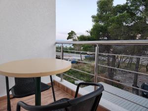 Uma varanda ou terraço em Sea Front Villa