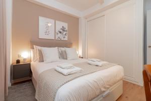 Posteľ alebo postele v izbe v ubytovaní C24 Fantastic 4 Bedroom with Terrace