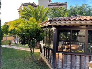 Zdjęcie z galerii obiektu Preciosa casa con jardín privado w Puerto de la Cruz