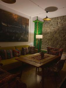 Zona de estar de Mood Hotel Kazbegi