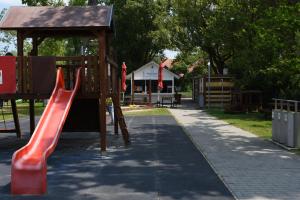 Gallery image of VillaBeach 50m from the beach in Fonyód +30 photos
