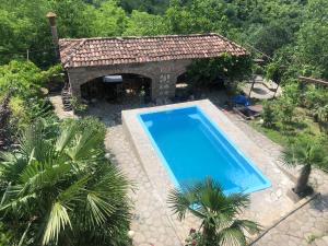 Bazén v ubytování Mate Guesthouse nebo v jeho okolí
