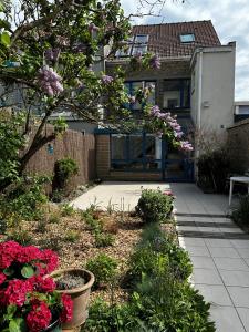 Vonkajšia záhrada v ubytovaní L'atelier du peintre