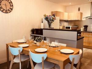Kuchnia lub aneks kuchenny w obiekcie Grand T2 renové, plein centre, 62 m²