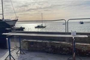 Gallery image of NEW modernised flat in the heart of Leigh on Sea in Southend-on-Sea