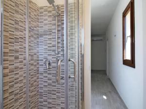 Ένα μπάνιο στο Apartment on Costa Rei with Stunning Beaches +20 φωτογραφίες