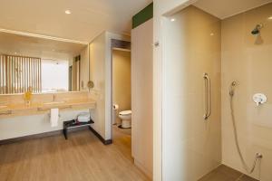 Kylpyhuone majoituspaikassa Liv Hotels