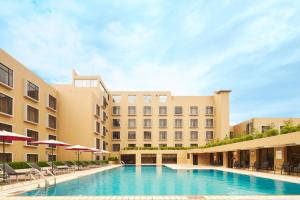 Bazén v ubytování Sheraton Guilin Hotel nebo v jeho okolí