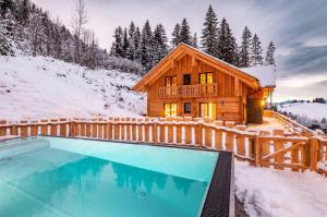 Gallery image of Poolchalet Dachsteinblick in Pruggern