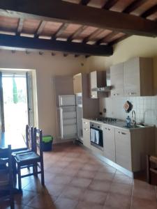 Kitchen o kitchenette sa Villa Maria