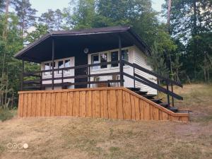 Gallery image of Sosnowy Raj - domki na Mazurach in Maradki