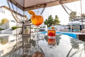 Thức uống tại Theo Bungalows Boutique Hotel