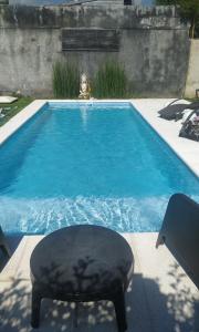 Swimmingpoolen hos eller tæt på El nono Juan casa de 3 dormitorios