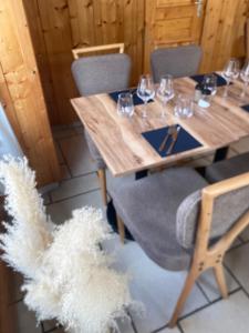 Fotografie z fotogalerie ubytování Hôtel Restaurant des Lacs v destinaci Chaux-des-Crotenay