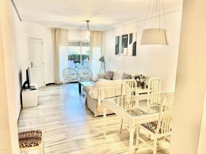 Et opholdsområde på Puerto Banus with private garden