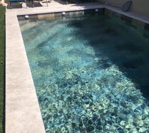 Afbeelding uit fotogalerij van La maison Adriel - Villa récente avec jardin et piscine in Saumane-de-Vaucluse +34 foto's