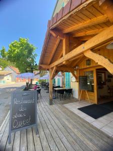 Fotografie z fotogalerie ubytování Hôtel Restaurant des Lacs v destinaci Chaux-des-Crotenay