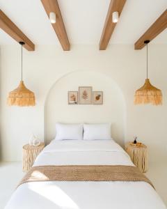 Ένα ή περισσότερα κρεβάτια σε δωμάτιο στο The Sunset Villa Huahin +18 φωτογραφίες