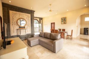 Posezení v ubytování Arbathu Villa Ubud