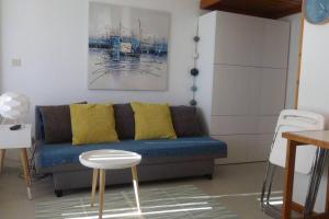 Uma área de estar em Hossegor Appartement T2 cabine - Superbe Vue Océan