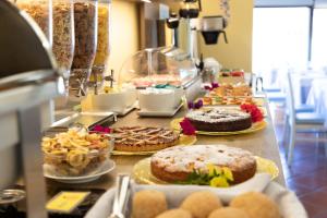 Comida no hotel ou em algum lugar perto
