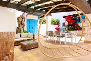Χώρος καθιστικού στο Villa Can Milana by Slow Villas