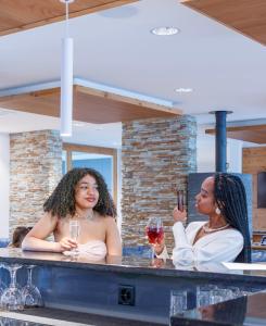 Hosté ubytování Boutique hôtel Corbetta - SPA 60m2 - La montagne à 5 minutes de l'autoroute A12 aux Paccots sur Montreux - NOUVEAU Loft familial - Profitez du Lac Léman et des montagnes en même temps