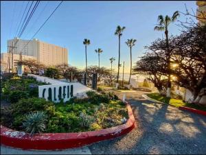 Zahrada ubytování Calafia, Oceanview Condo Resort in Rosarito.