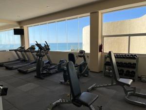 Fitness centrum a/nebo fitness zařízení v ubytování Calafia, Oceanview Condo Resort in Rosarito.