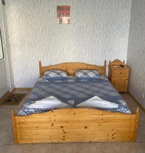 Легло или легла в стая в Sozopol For Three