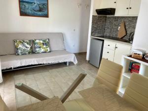 Η κουζίνα ή μικρή κουζίνα στο Beach 'Glyfada' apartment 118