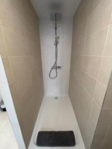Koupelna v ubytování L'Etape, logement climatisé !