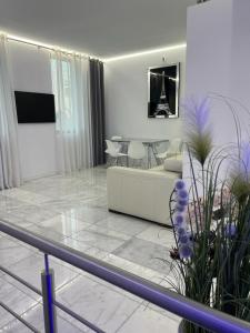 TV a/nebo společenská místnost v ubytování DeLuxe House Valencia