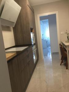Kuchyň nebo kuchyňský kout v ubytování Hermoso Apartamento en Benicasim