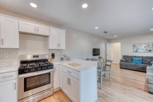 Φωτογραφία από το άλμπουμ του The Happy Hideaway 1BR Unit στο Φρέσνο