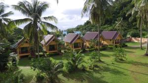 an aerial view of a resort with palm trees at เกาะช้างรักดี รีสอร์ท in Ko Chang