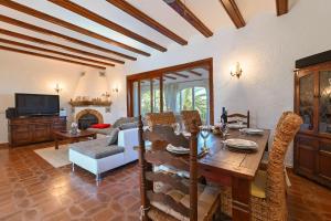 Μια τηλεόραση ή/και κέντρο ψυχαγωγίας στο Imaja by Aguilarent