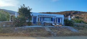 Φωτογραφία από το άλμπουμ του Diana's Luxury Suites στην Κύθνο +50 φωτογραφίες
