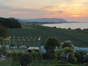 Billede fra billedgalleriet på Blue Anchor House - Seaview, Hot Tub Apartments i Blue Anchor