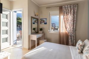 A bed or beds in a room at Sole Mare