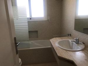 A bathroom at CAL53