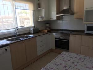 A kitchen or kitchenette at CAL53