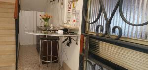 A kitchen or kitchenette at Le Rustiche Foresteria