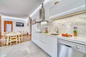 Kuchyň nebo kuchyňský kout v ubytování Ideal Property Mallorca - Verdera