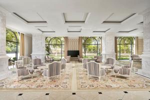 Posedenie v ubytovaní Four Points by Sheraton Lang Son
