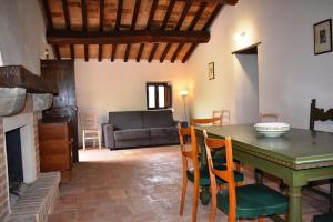 Ruang duduk di Agriturismo Il Loppo, your Home in the Woods +69 gambar