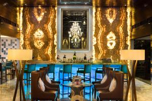 Area soggiorno di AKAR Hotels & Resort Lampung